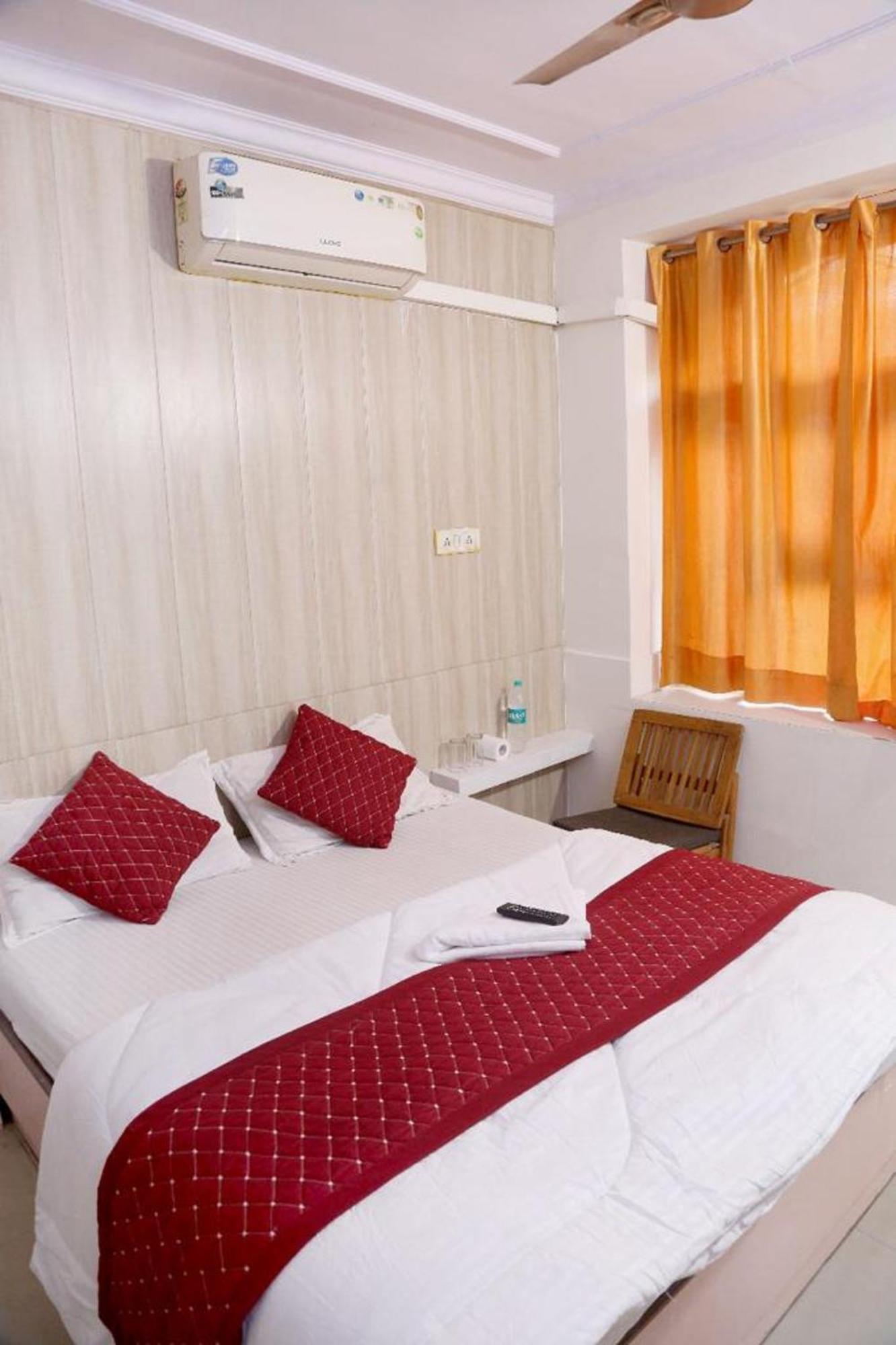 Bunk Hostel Delhi Best Backpacking Accommodation New Delhi Exteriör bild
