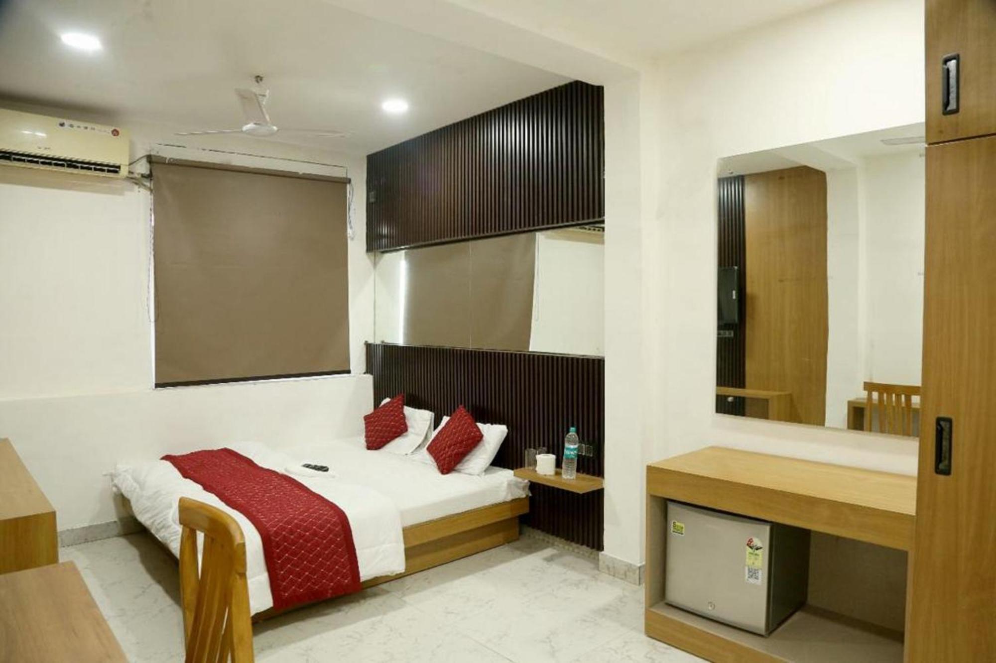 Bunk Hostel Delhi Best Backpacking Accommodation New Delhi Exteriör bild