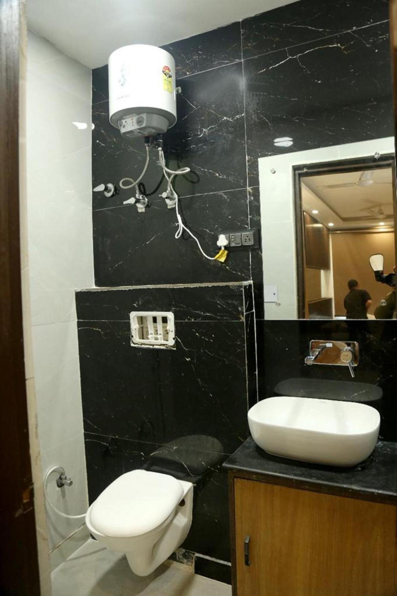 Bunk Hostel Delhi Best Backpacking Accommodation New Delhi Exteriör bild