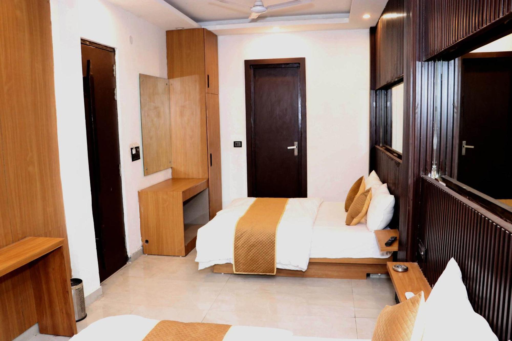 Bunk Hostel Delhi Best Backpacking Accommodation New Delhi Exteriör bild